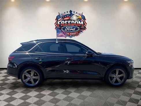 Used 2023 Genesis GV70 2.5T w/ Sport Prestige Package AWD/4WD image 3