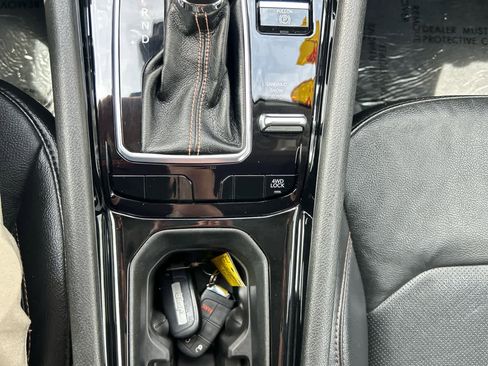 Used 2022 Jeep Compass Limited w/ Sun and Sound Group image 19