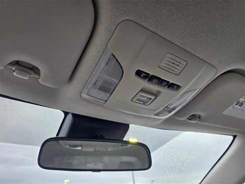 Used 2021 Toyota Corolla L image 25