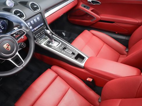 Used 2024 Porsche 718 Boxster S image 16