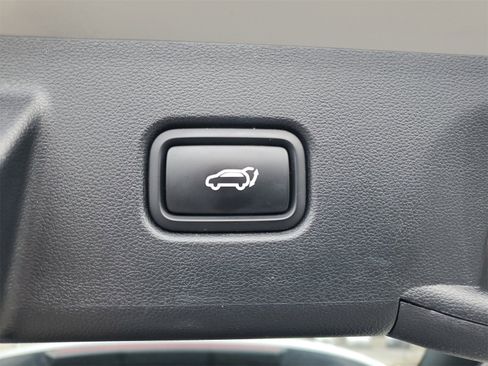 Used 2024 Hyundai Tucson Limited image 31