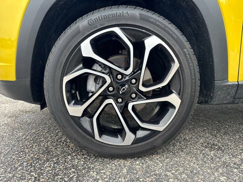 Used 2025 Chevrolet Trax RS image 29