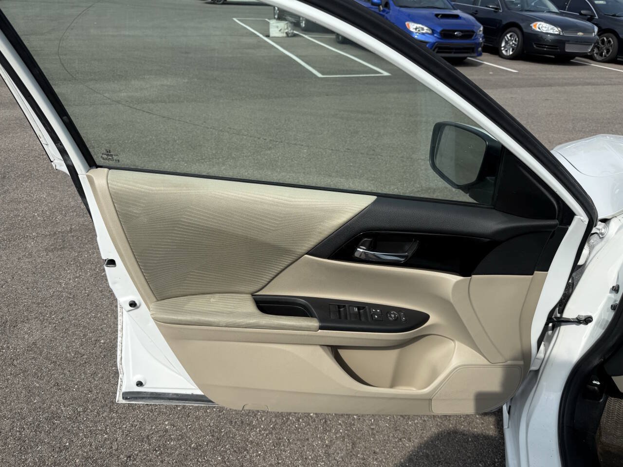 Used 2016 Honda Accord LX image 17