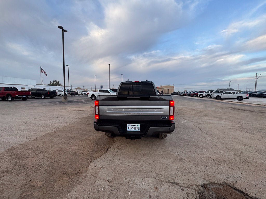 Used 2021 Ford F250 Platinum AWD/4WD image 6