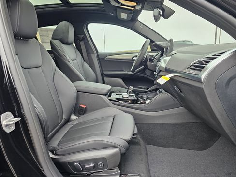 New 2025 BMW X4 xDrive30i w/ Premium Package image 15