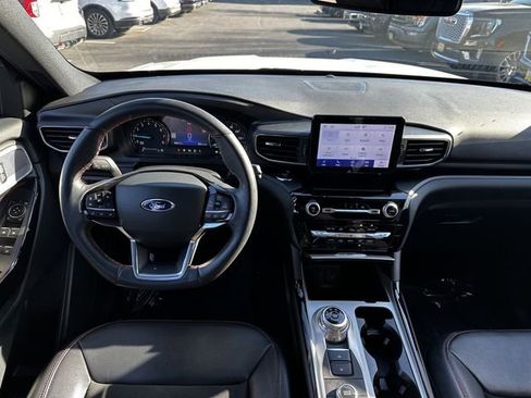 Certified 2023 Ford Explorer ST-Line image 13
