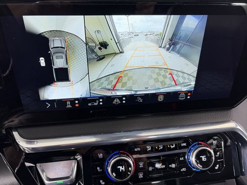 Certified 2025 GMC Sierra 1500 Denali w/ Denali Reserve Package image 26