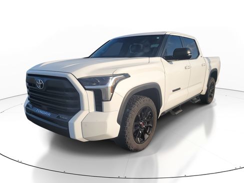 Used 2024 Toyota Tundra SR5 image 3
