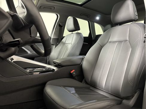 Used 2025 Audi Q5 Premium Plus w/ Premium Plus AWD/4WD image 25
