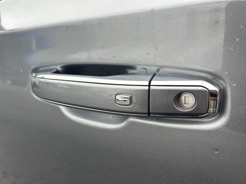 Used 2021 GMC Yukon XL Denali w/ Denali Ultimate Package image 13