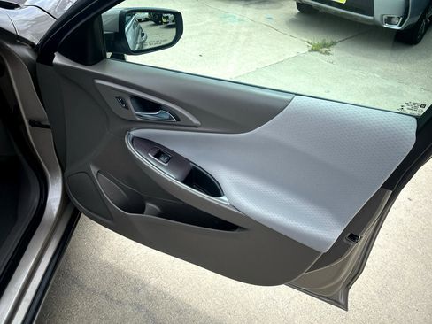 Used 2022 Chevrolet Malibu LT image 14