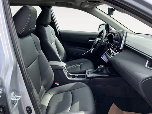 New 2026 Toyota Corolla Cross XLE image 15