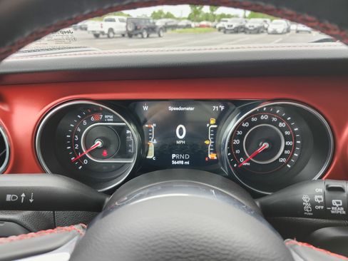 Used 2022 Jeep Wrangler Rubicon w/ Cold Weather Group AWD/4WD image 29