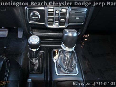 Used 2021 Jeep Wrangler Unlimited Sahara image 16