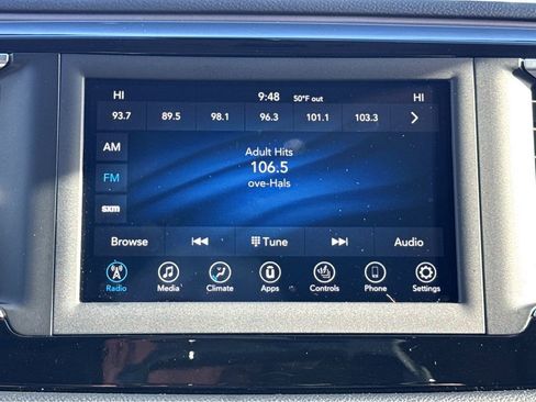 Used 2019 Chrysler Pacifica Touring-L w/ Tire & Wheel Group image 23