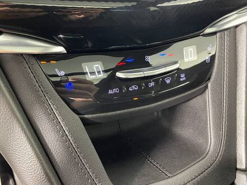Used 2024 Cadillac XT6 Sport w/ LPO, ONYX Package AWD/4WD image 10