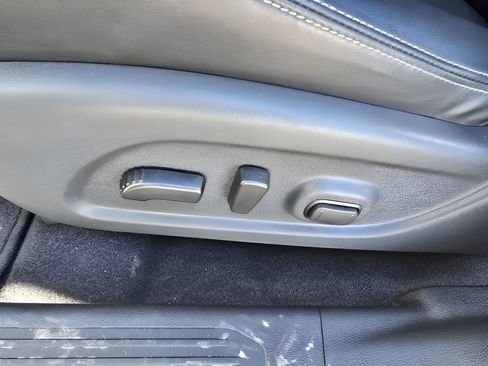 Used 2024 Nissan Murano SV image 16