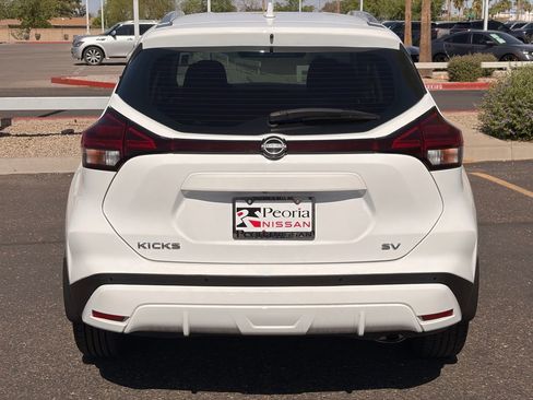 Certified 2023 Nissan Kicks SV FWD image 5
