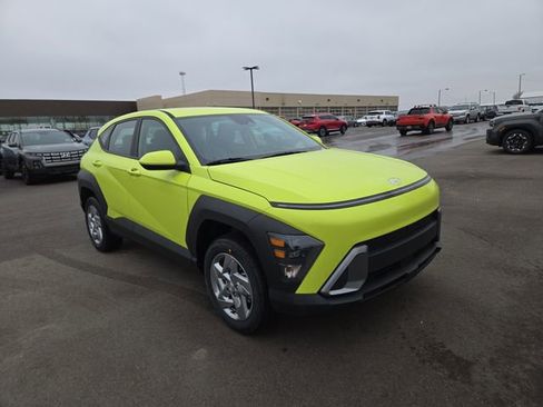 New 2026 Hyundai Kona SE image 4