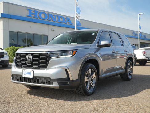 Used 2025 Honda Pilot EX-L image 1