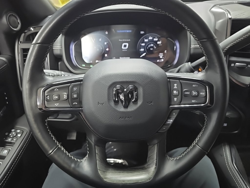 Used 2025 RAM 3500 Limited AWD/4WD image 18