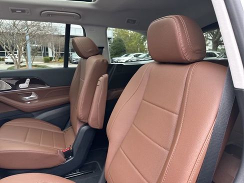 New 2026 Mercedes-Benz GLS 450 4MATIC image 21