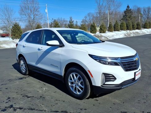 Used 2023 Chevrolet Equinox LT w/ Driver Convenience Package AWD/4WD image 7