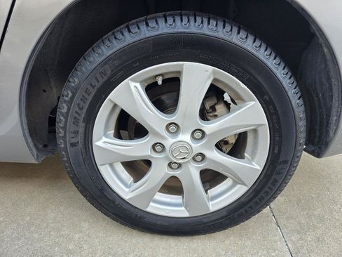 Used 2010 MAZDA MAZDA3 i Touring FWD image 38