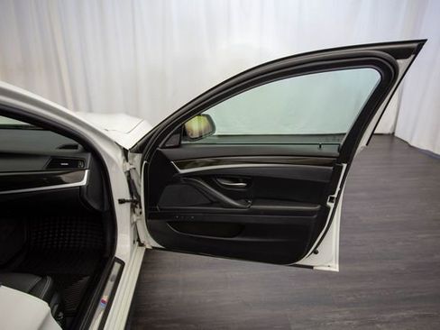 Used 2016 BMW 535i Sedan image 17