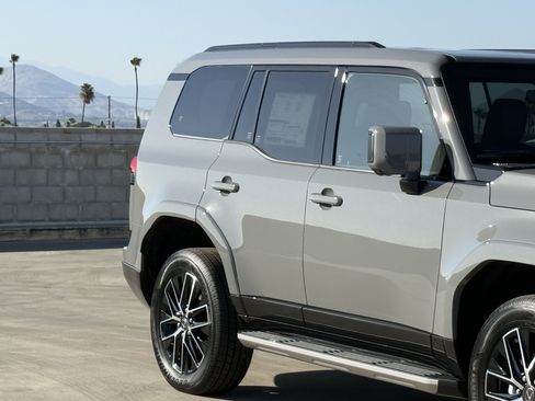 New 2026 Lexus GX 550 AWD/4WD image 5