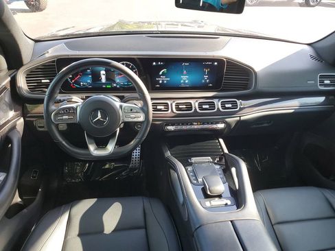 Used 2022 Mercedes-Benz GLS 450 4MATIC image 17