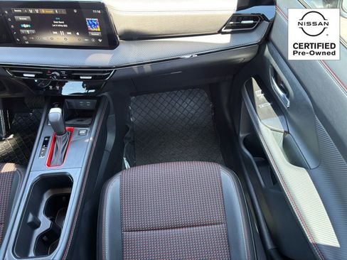 Certified 2025 Nissan Kicks SR FWD image 15