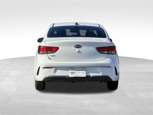 Used 2021 Kia Rio LX image 4