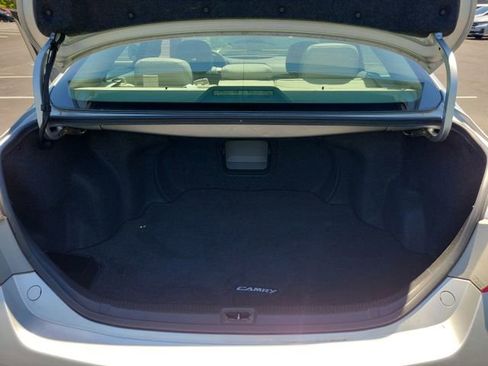 Used 2011 Toyota Camry XLE w/ XLE Extra-Value Pkg #2 FWD image 40