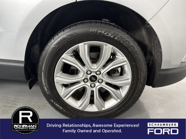 Used 2023 Ford Edge Titanium AWD/4WD image 5