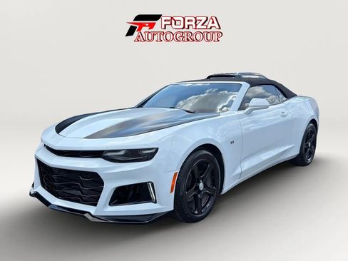 Used 2023 Chevrolet Camaro LT RWD image 2