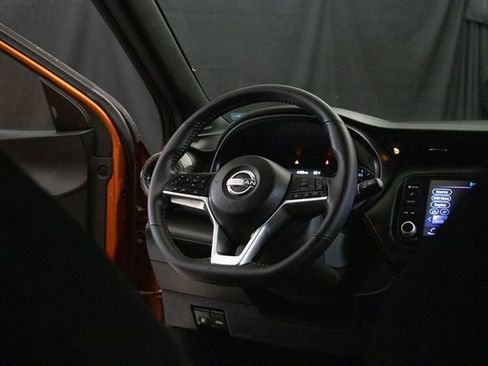 Used 2022 Nissan Kicks SR FWD image 15