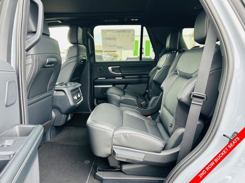 New 2025 Ford Expedition Platinum w/ Stealth Performance Package image 37