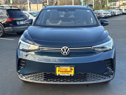 Certified 2023 Volkswagen ID.4 Pro image 2