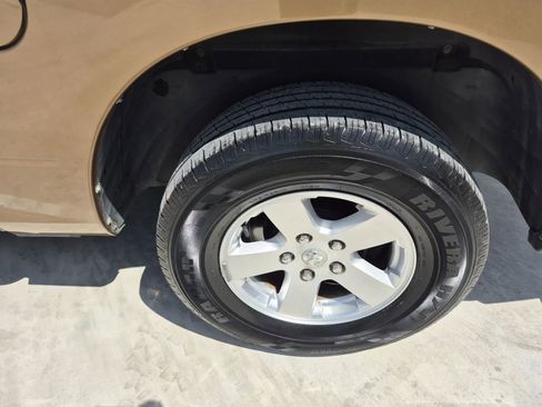 Used 2012 RAM 1500 Classic SLT RWD image 11