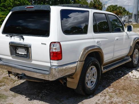Used 2002 Toyota 4Runner SR5 RWD image 11