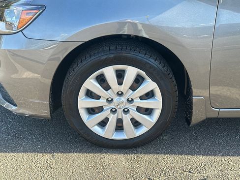 Used 2019 Nissan Sentra S image 11