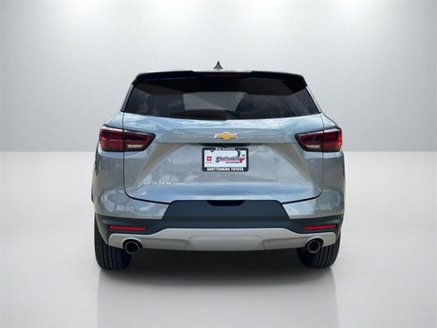 Used 2025 Chevrolet Blazer LT image 6