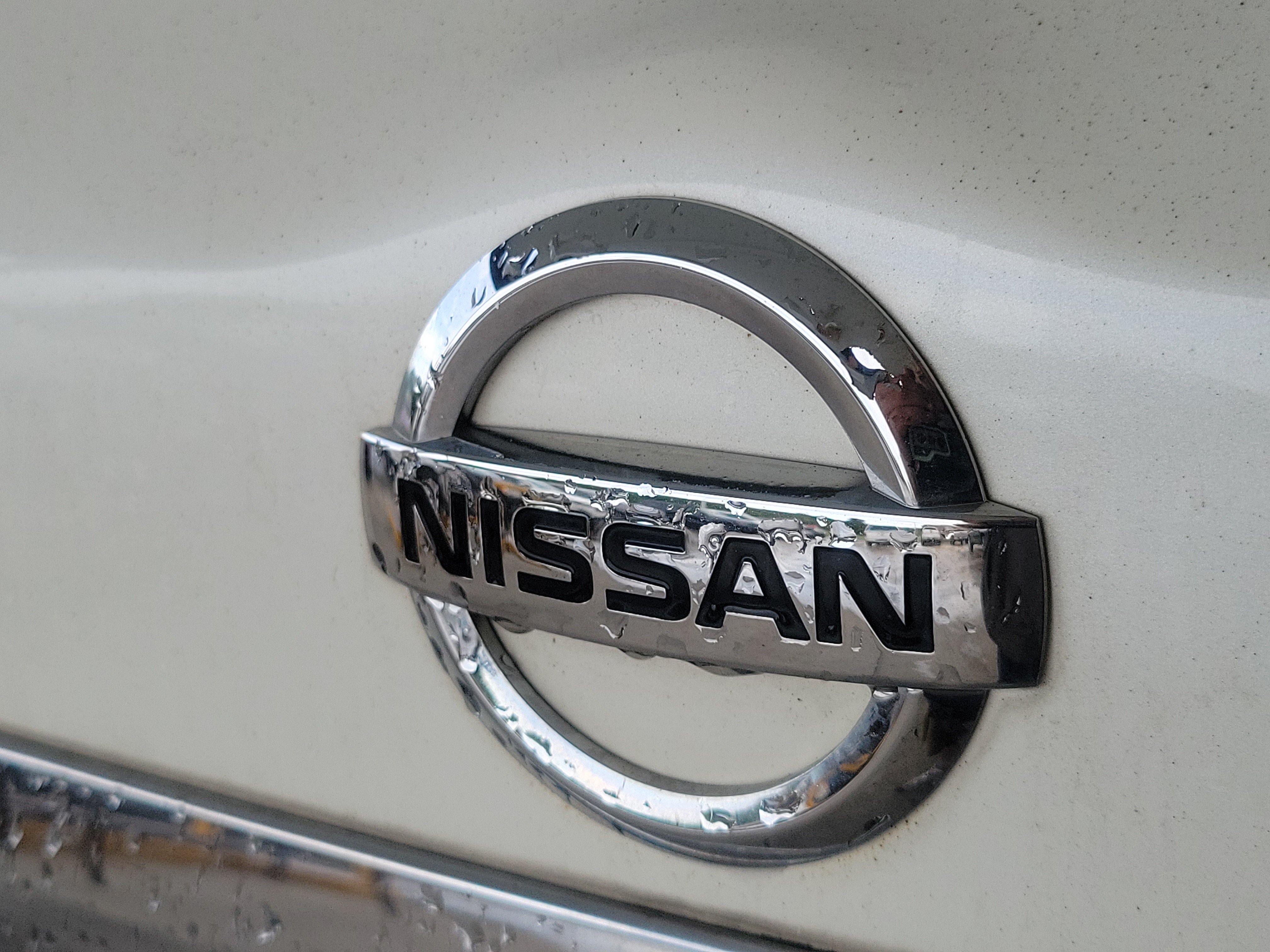 Used 2020 Nissan Pathfinder Platinum FWD image 6