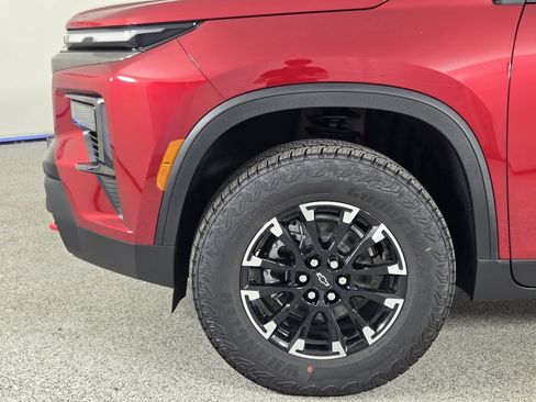 New 2026 Chevrolet Traverse Z71 w/ Driver Confidence Package AWD/4WD image 8