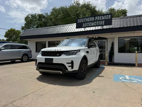 Used 2020 Land Rover Discovery Landmark AWD/4WD image 1