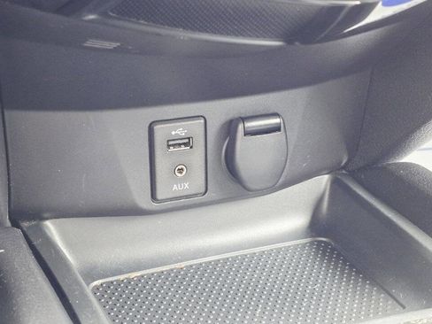 Used 2014 Nissan Rogue SV AWD/4WD image 19