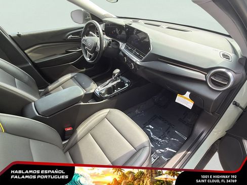 Certified 2025 Chevrolet Trax ACTIV w/ Driver Confidence Package FWD image 30