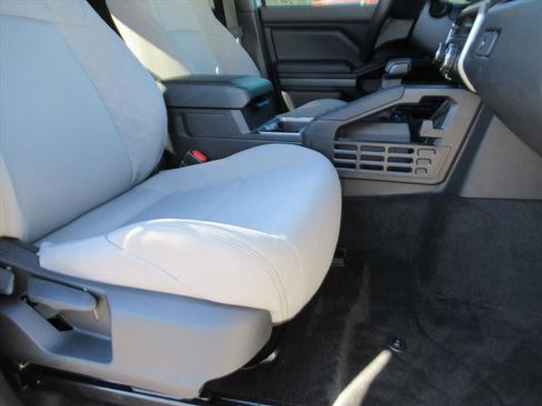 Used 2024 Toyota Tacoma SR5 image 11