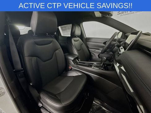 New 2026 Jeep Compass Latitude image 25